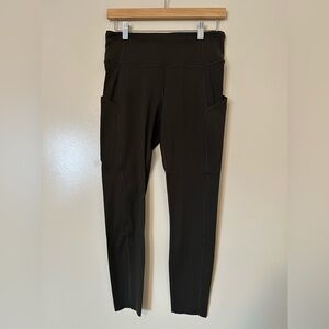 Lululemon fast & free leggings size 8 25’ inseam army green